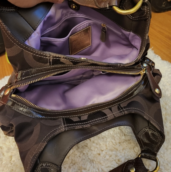 Coach Signature Archive Bag - Picture 10 of 11